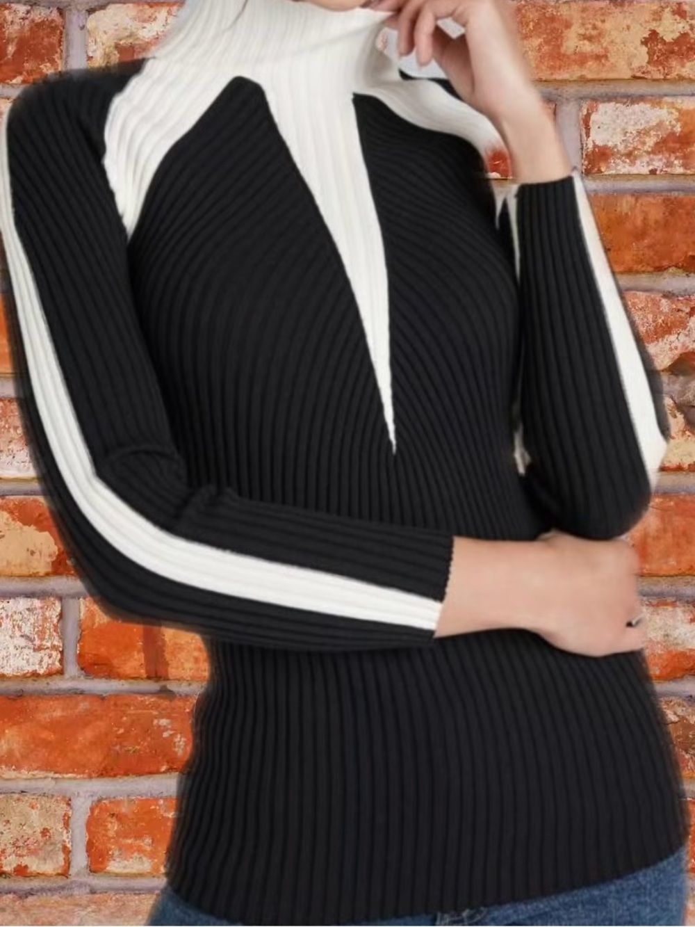 Glam Pullover - Picture 3 of 11